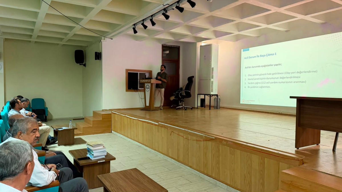 Ceylanpınar’da Müftülük Personeline Temel İlk Yardım Eğitimi Verildi
